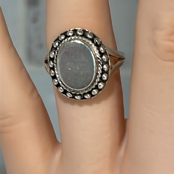 925 Silver Ring - Picture 2 of 5